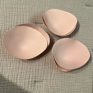 Lululemon bra inserts size 4